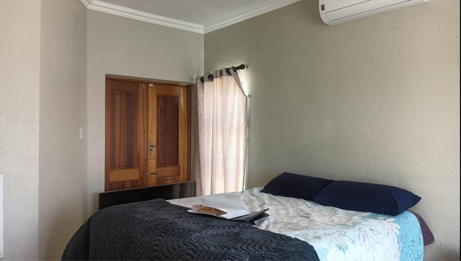 3 Bedroom Property for Sale in Sonneveld Gauteng