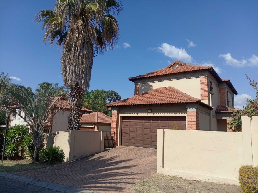 3 Bedroom Property for Sale in Equestria Gauteng