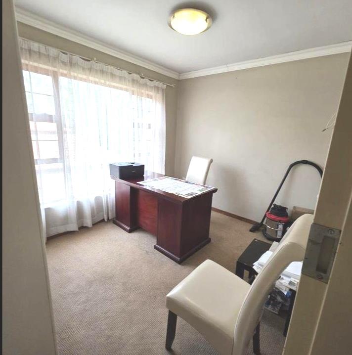 3 Bedroom Property for Sale in Equestria Gauteng