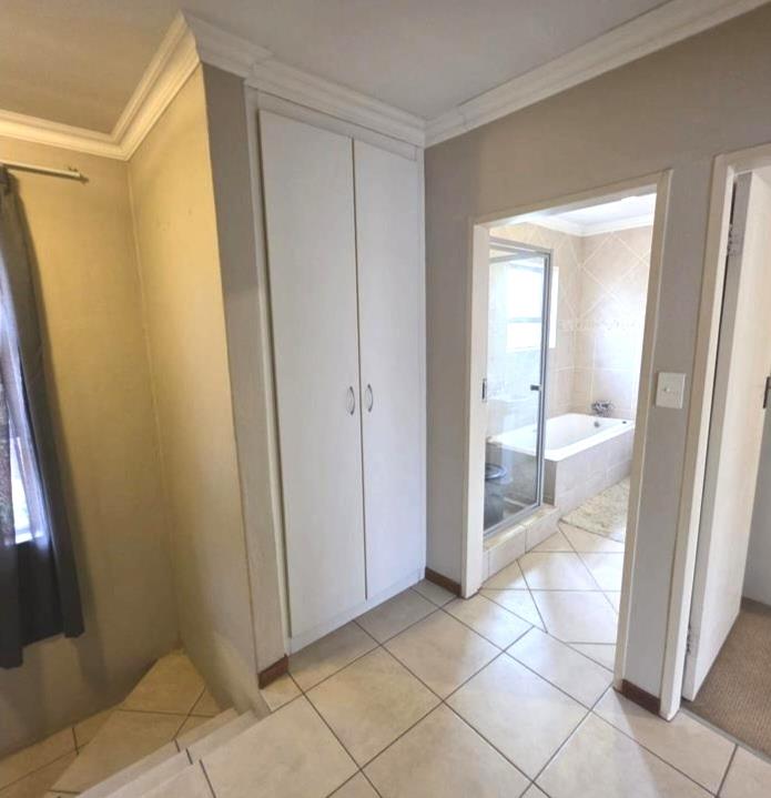 3 Bedroom Property for Sale in Equestria Gauteng
