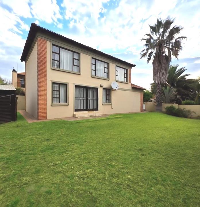 3 Bedroom Property for Sale in Equestria Gauteng