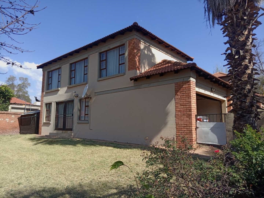 3 Bedroom Property for Sale in Equestria Gauteng