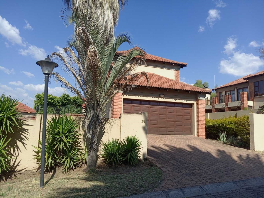 3 Bedroom Property for Sale in Equestria Gauteng