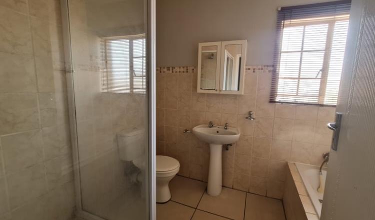 2 Bedroom Property for Sale in Willow Park Manor Gauteng