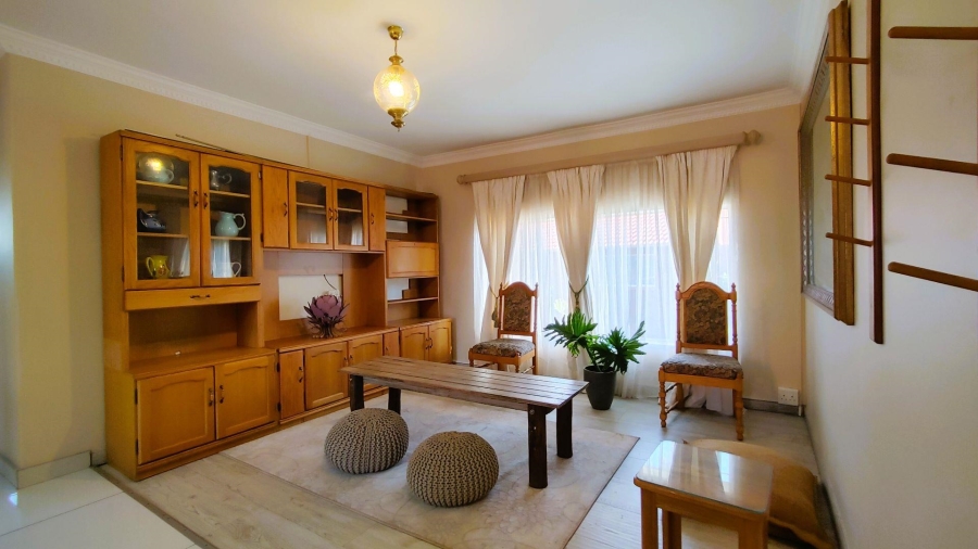 To Let 3 Bedroom Property for Rent in Garsfontein Gauteng