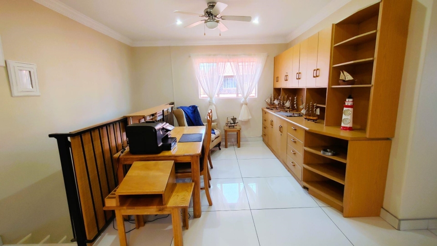 To Let 3 Bedroom Property for Rent in Garsfontein Gauteng