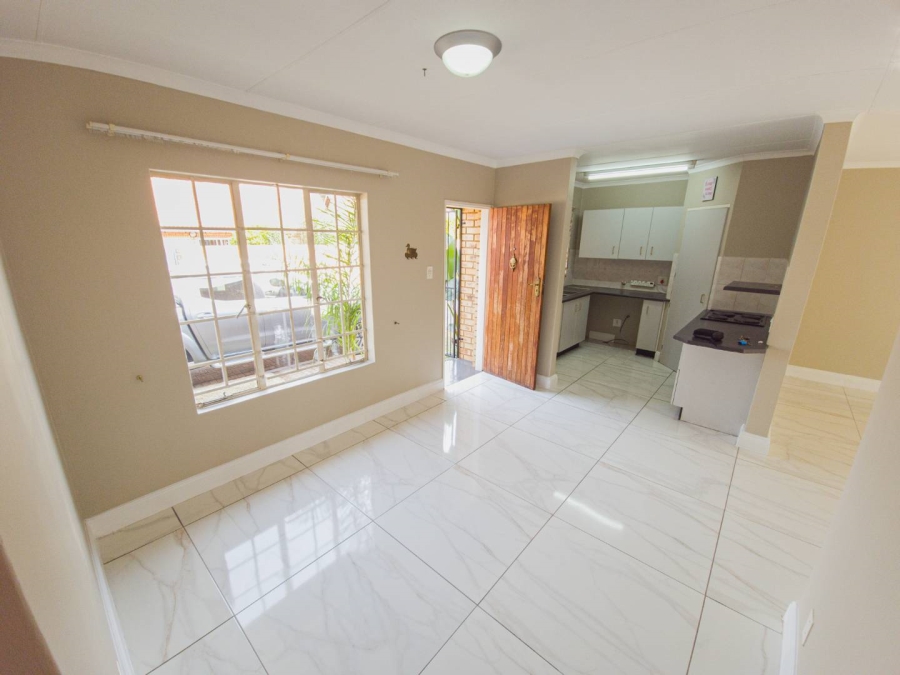 To Let 2 Bedroom Property for Rent in La Montagne Gauteng