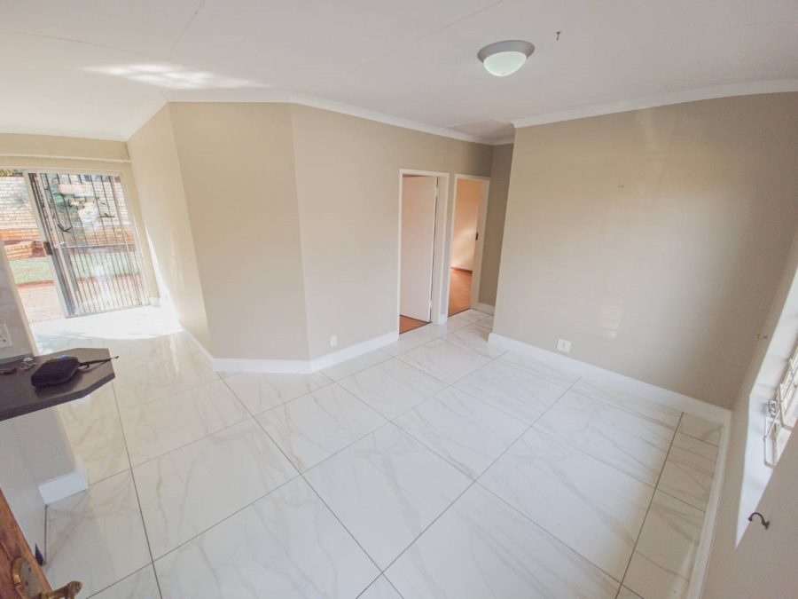 To Let 2 Bedroom Property for Rent in La Montagne Gauteng