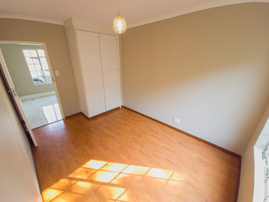 To Let 2 Bedroom Property for Rent in La Montagne Gauteng
