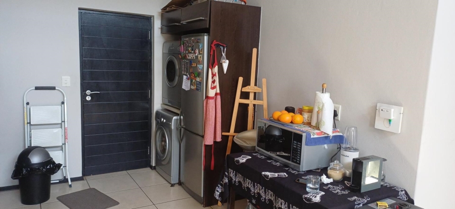 To Let 2 Bedroom Property for Rent in Edenvale Gauteng