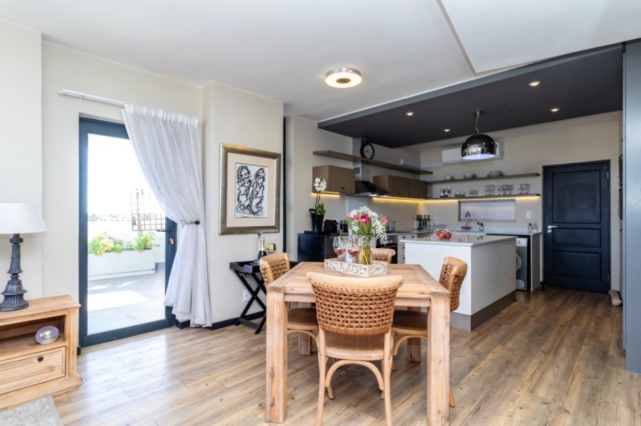 2 Bedroom Property for Sale in Rosebank Gauteng