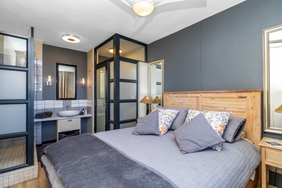 2 Bedroom Property for Sale in Rosebank Gauteng