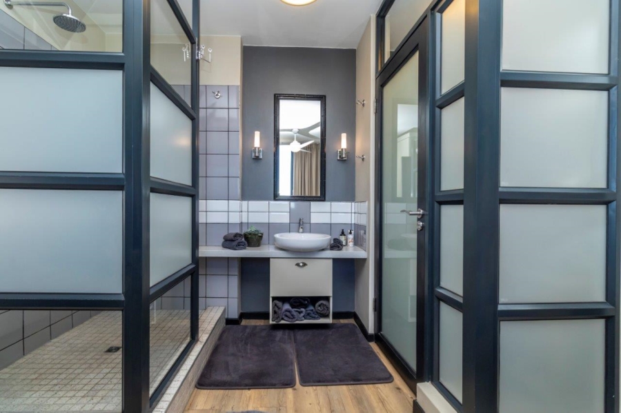 2 Bedroom Property for Sale in Rosebank Gauteng