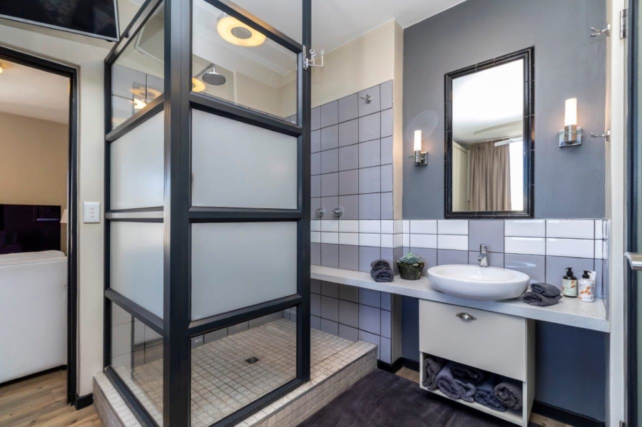 2 Bedroom Property for Sale in Rosebank Gauteng