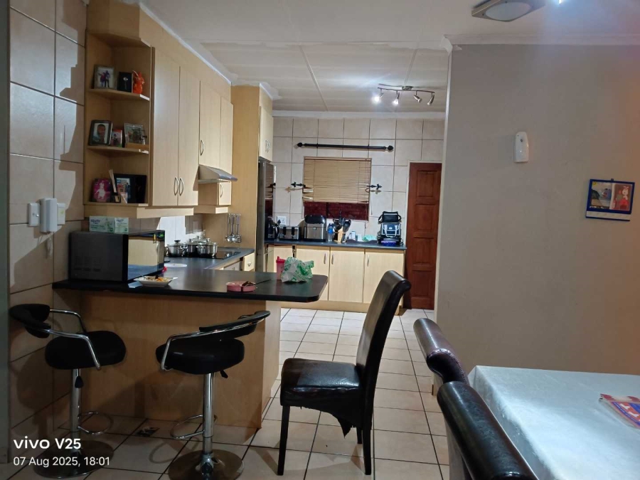 To Let 3 Bedroom Property for Rent in Elandshaven Gauteng