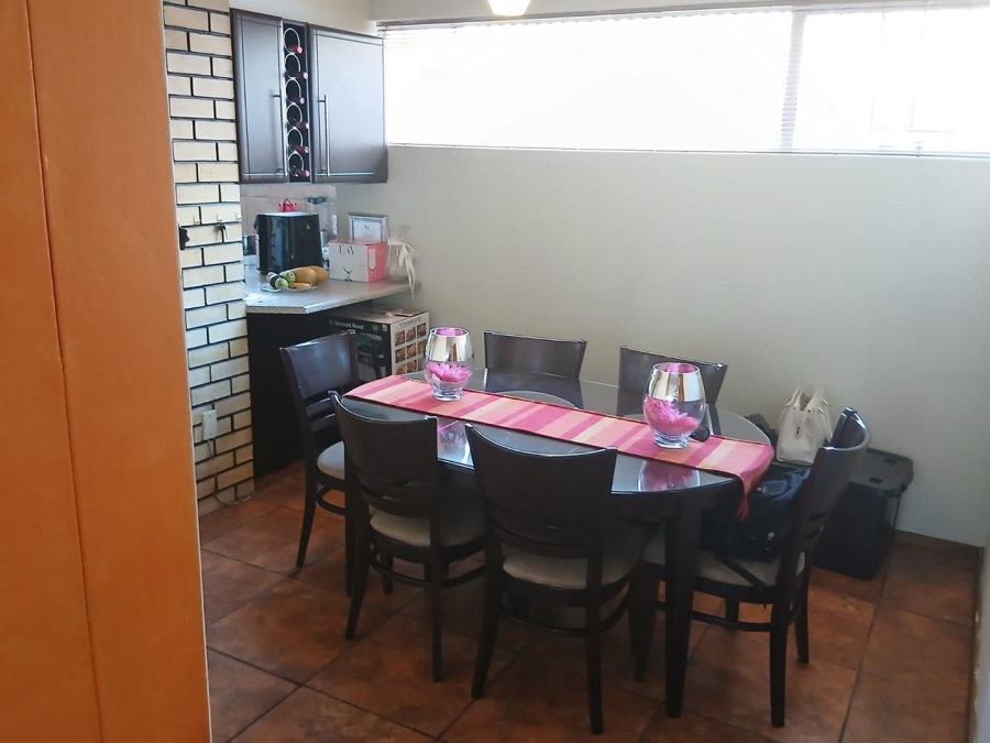 2 Bedroom Property for Sale in Kempton Park Gauteng