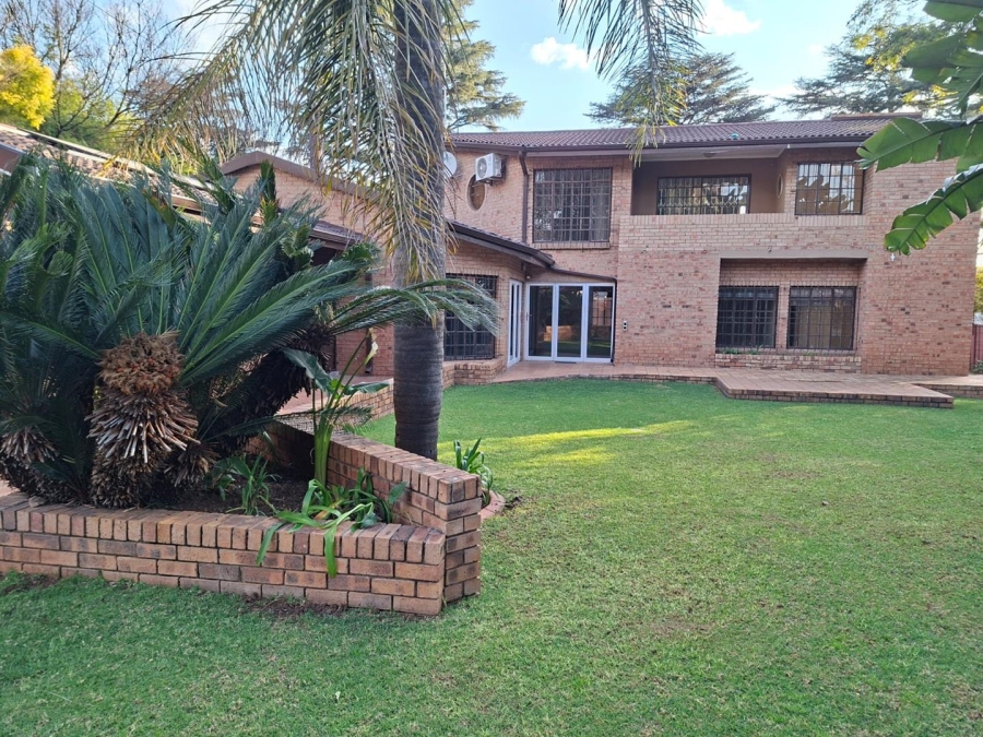 To Let 4 Bedroom Property for Rent in Buccleuch Gauteng