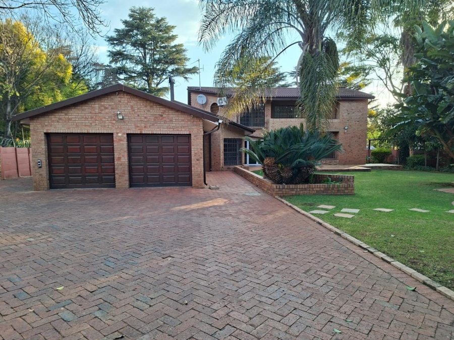 To Let 4 Bedroom Property for Rent in Buccleuch Gauteng