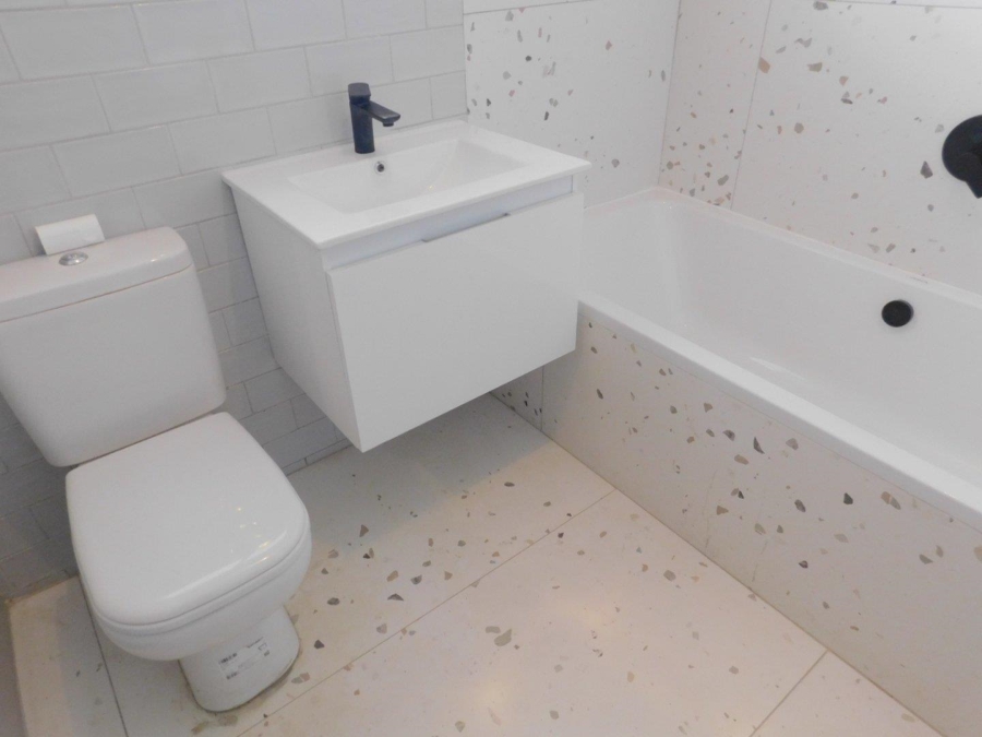 1 Bedroom Property for Sale in Hurlpark Gauteng