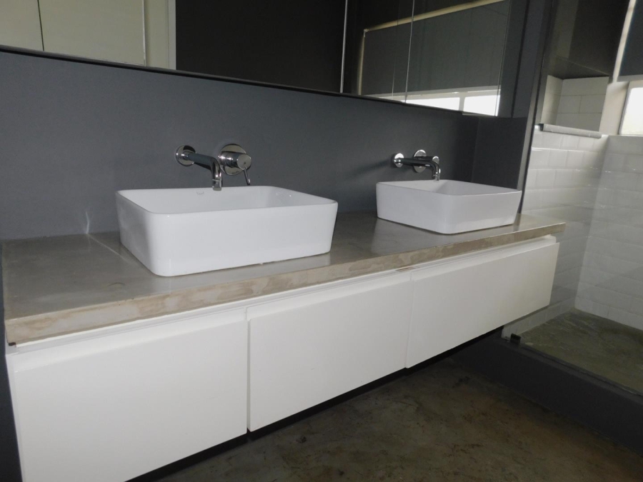 1 Bedroom Property for Sale in Hurlpark Gauteng