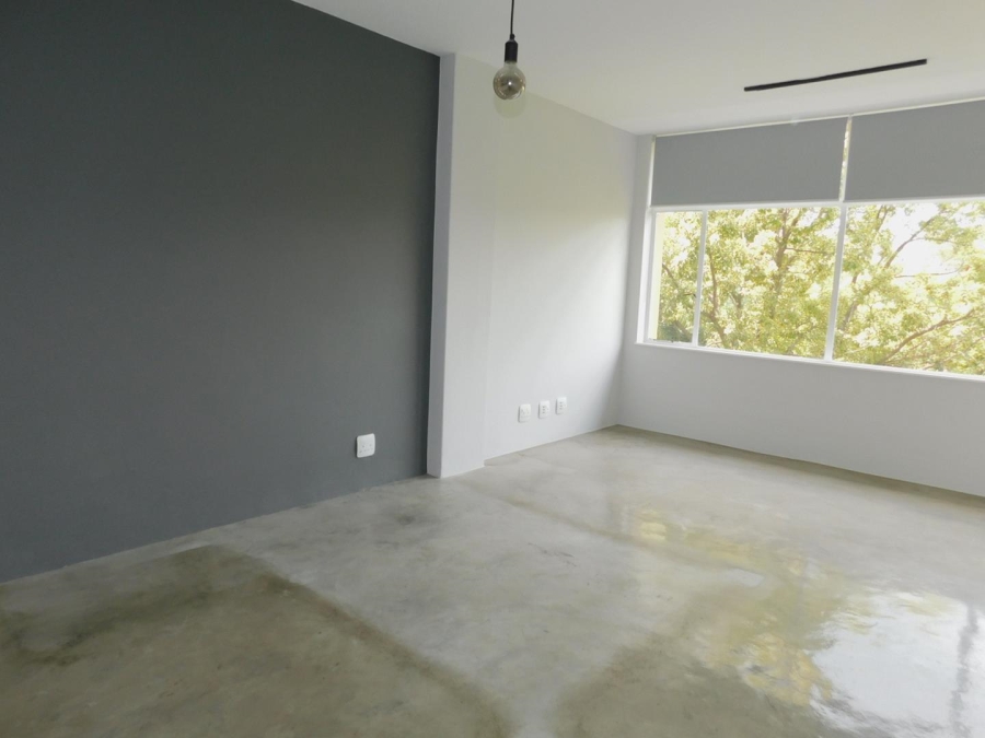 1 Bedroom Property for Sale in Hurlpark Gauteng
