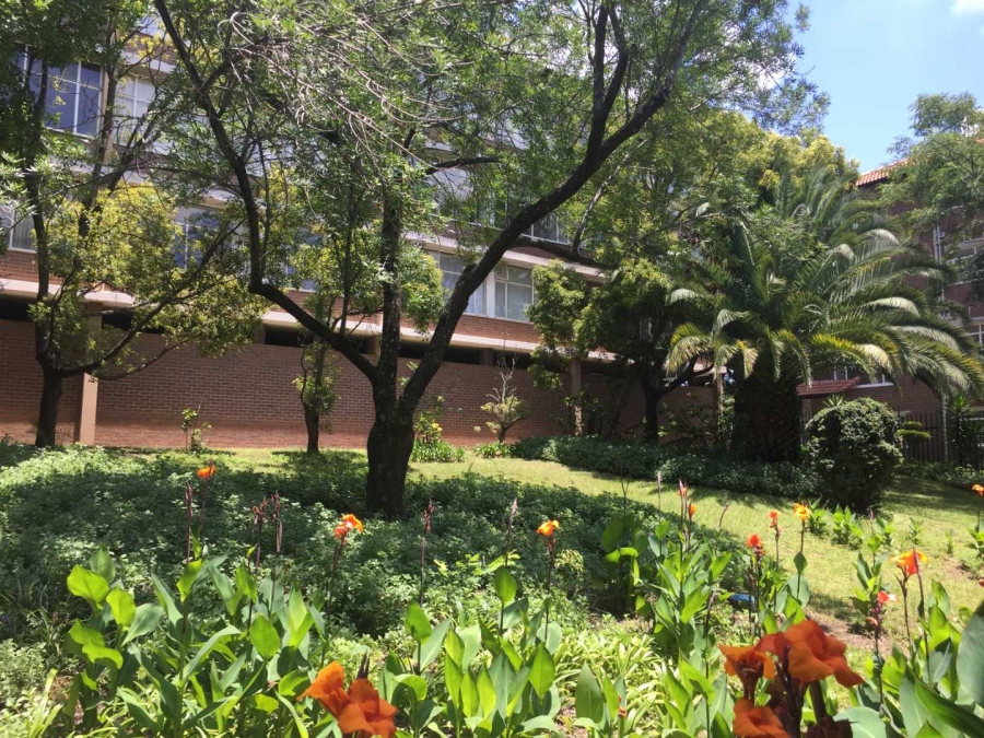 1 Bedroom Property for Sale in Hurlpark Gauteng
