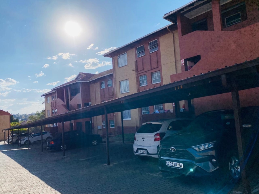 To Let 3 Bedroom Property for Rent in Weltevreden Park Gauteng