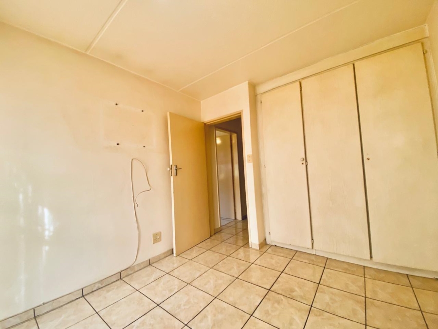 To Let 3 Bedroom Property for Rent in Weltevreden Park Gauteng
