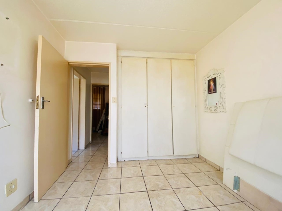 To Let 3 Bedroom Property for Rent in Weltevreden Park Gauteng