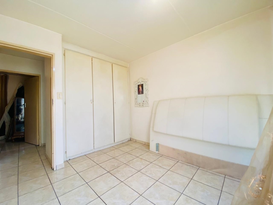 To Let 3 Bedroom Property for Rent in Weltevreden Park Gauteng