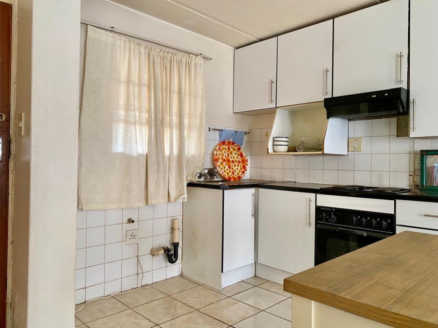 To Let 3 Bedroom Property for Rent in Weltevreden Park Gauteng