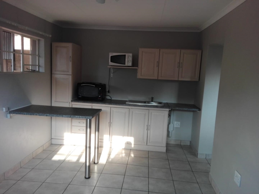 To Let 1 Bedroom Property for Rent in Rietfontein SH Gauteng