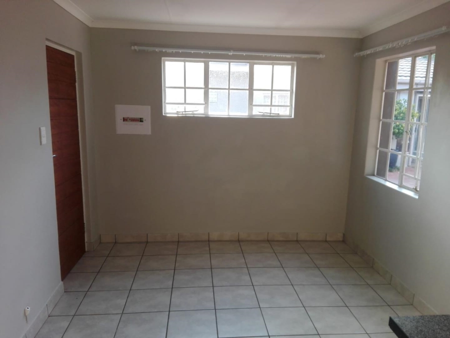 To Let 1 Bedroom Property for Rent in Rietfontein SH Gauteng