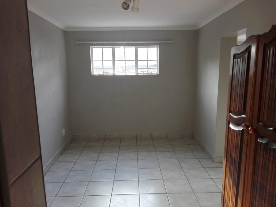 To Let 1 Bedroom Property for Rent in Rietfontein SH Gauteng