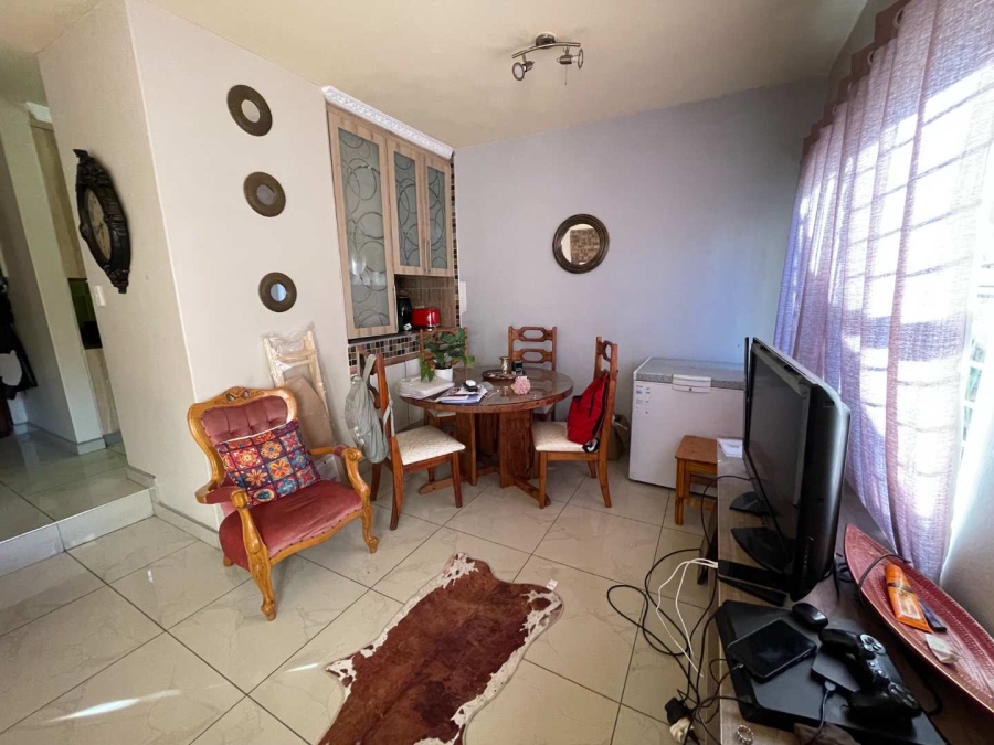 2 Bedroom Property for Sale in Weavind Park Gauteng