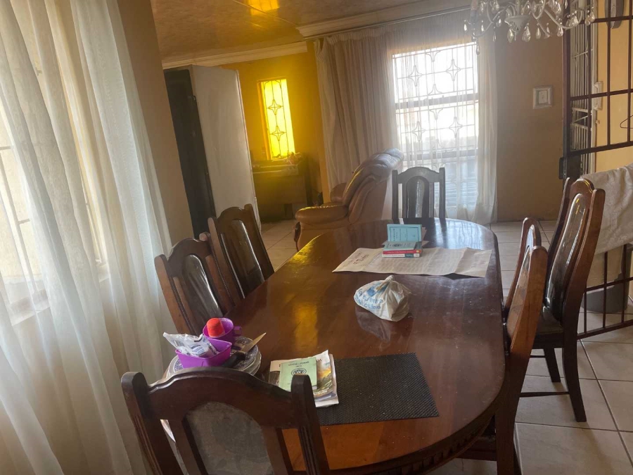 2 Bedroom Property for Sale in Mamelodi Gauteng