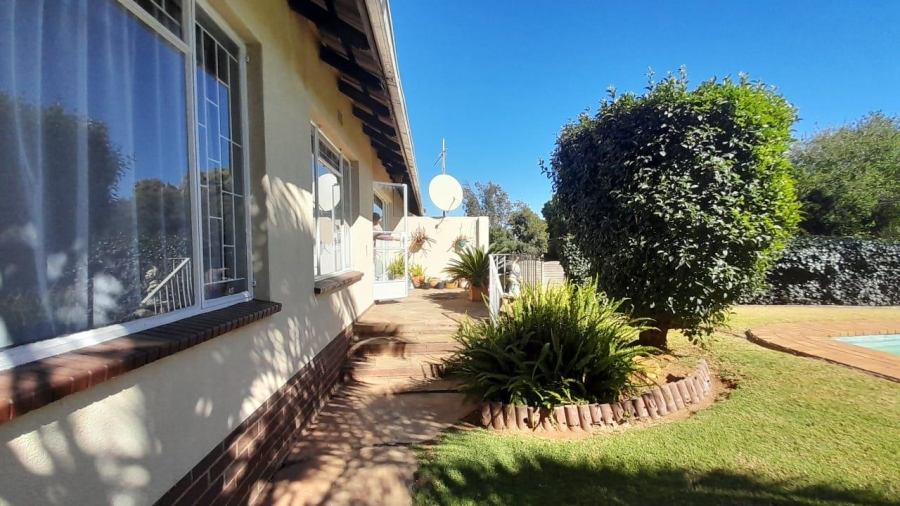 3 Bedroom Property for Sale in Terenure Gauteng