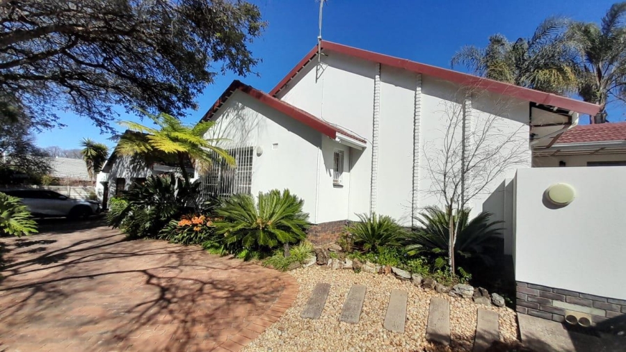 3 Bedroom Property for Sale in Van Riebeeck Park Gauteng