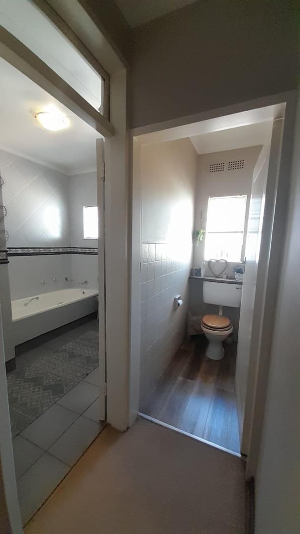 3 Bedroom Property for Sale in Van Riebeeck Park Gauteng