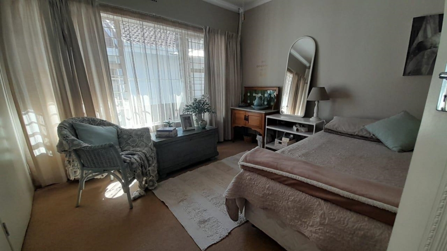 3 Bedroom Property for Sale in Van Riebeeck Park Gauteng
