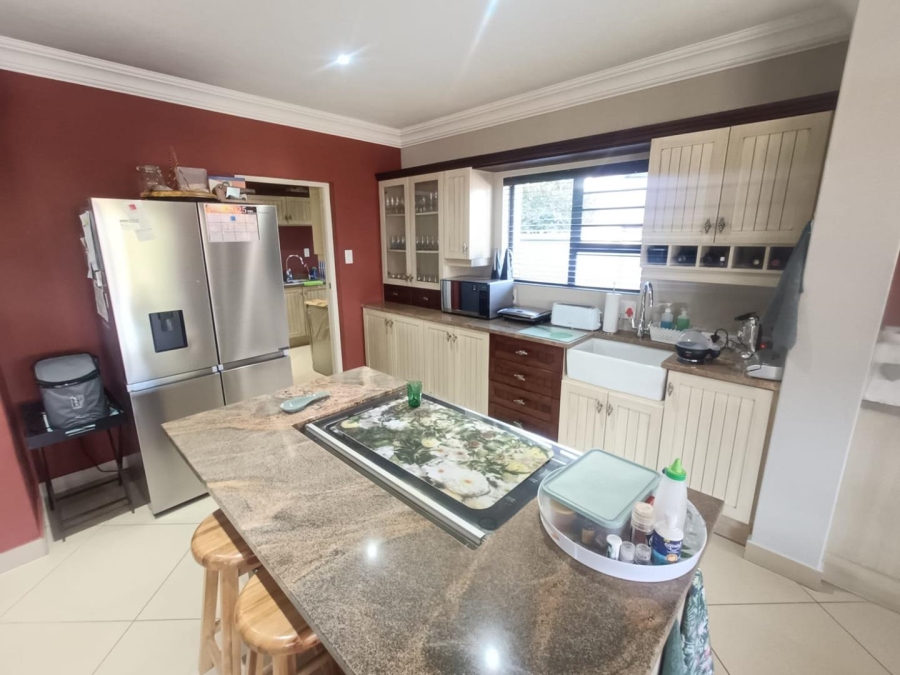 5 Bedroom Property for Sale in Eldoraigne Gauteng