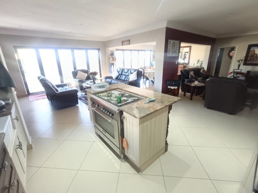 5 Bedroom Property for Sale in Eldoraigne Gauteng