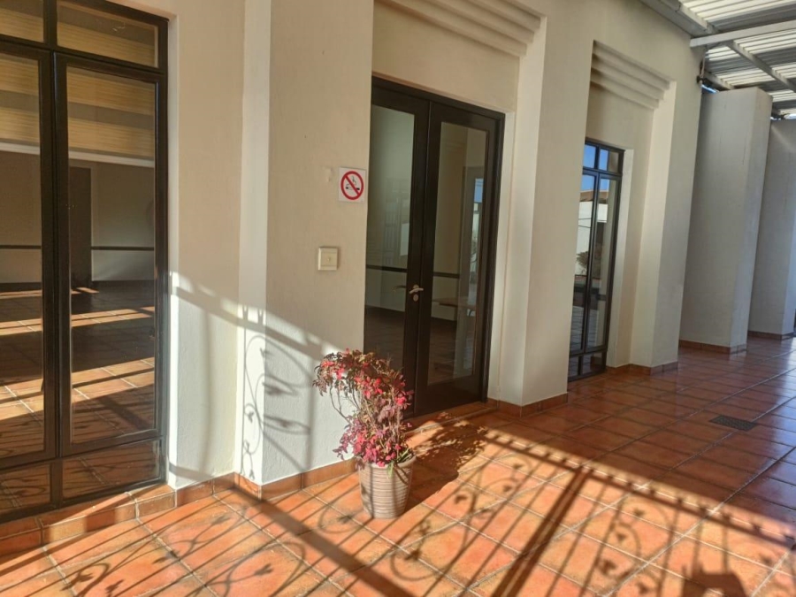 5 Bedroom Property for Sale in Eldoraigne Gauteng