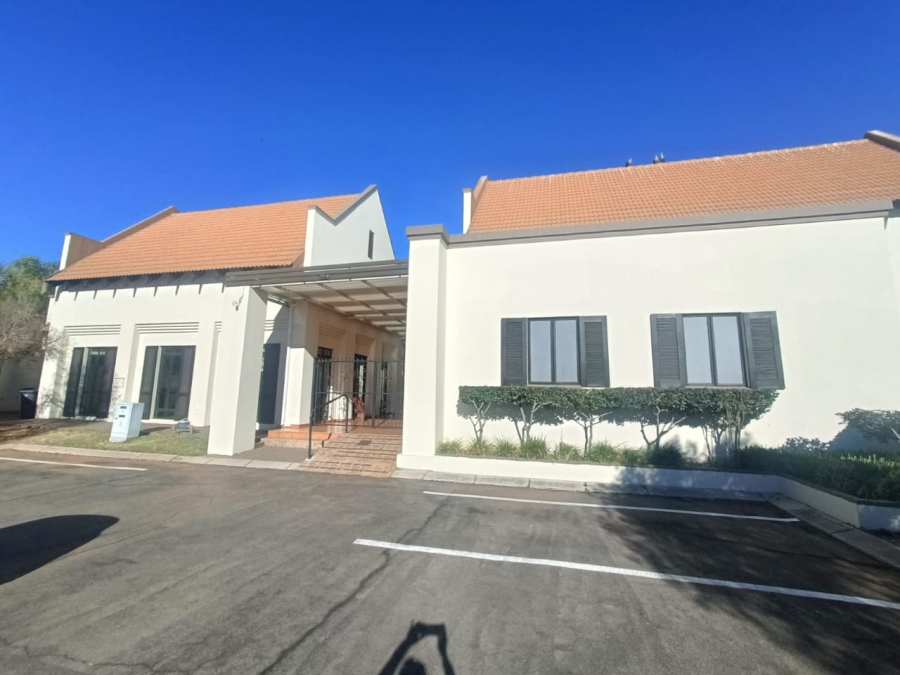 5 Bedroom Property for Sale in Eldoraigne Gauteng