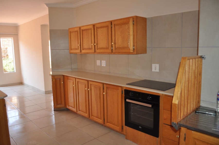 3 Bedroom Property for Sale in Faerie Glen Gauteng