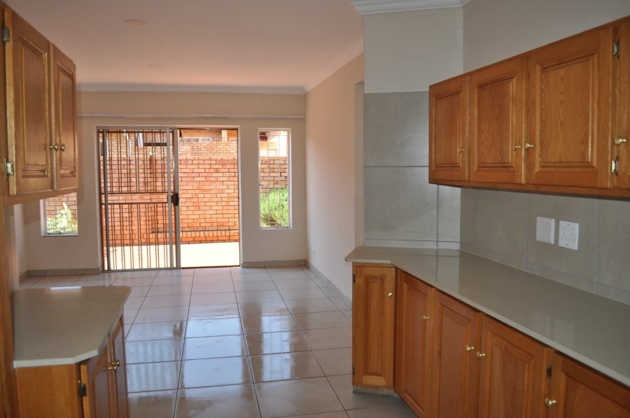 3 Bedroom Property for Sale in Faerie Glen Gauteng