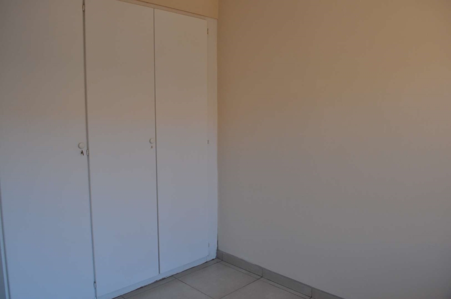 3 Bedroom Property for Sale in Faerie Glen Gauteng