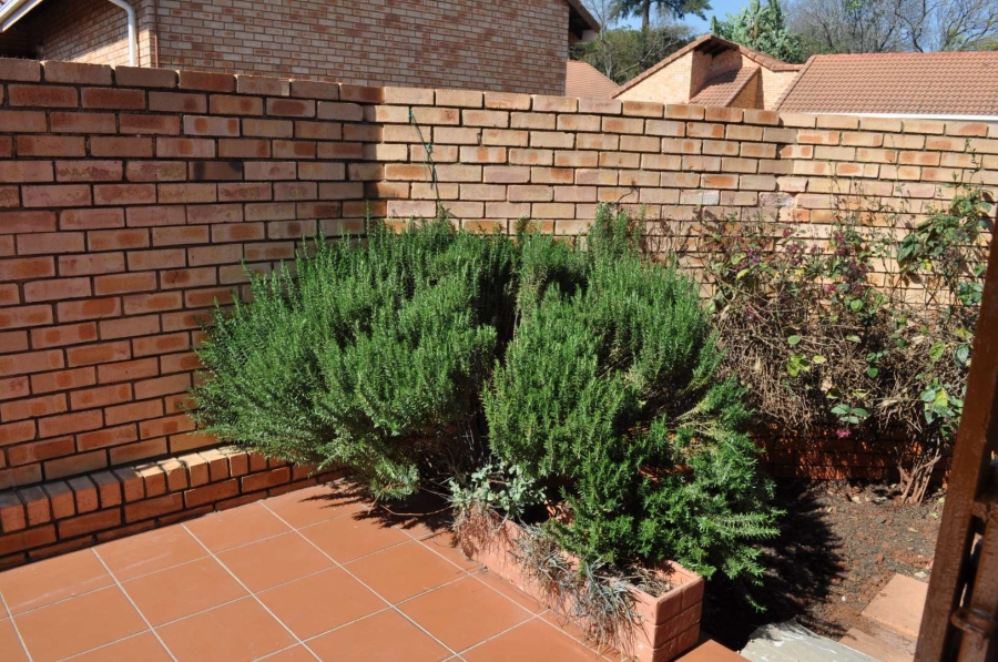 3 Bedroom Property for Sale in Faerie Glen Gauteng