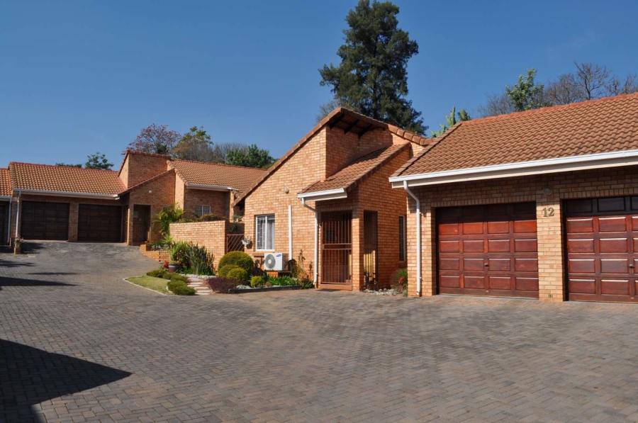 3 Bedroom Property for Sale in Faerie Glen Gauteng