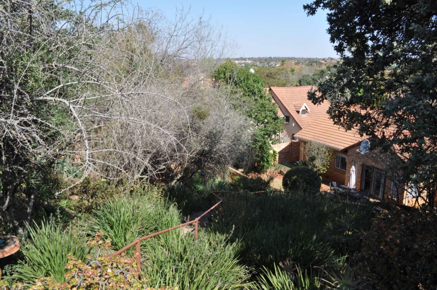 3 Bedroom Property for Sale in Faerie Glen Gauteng